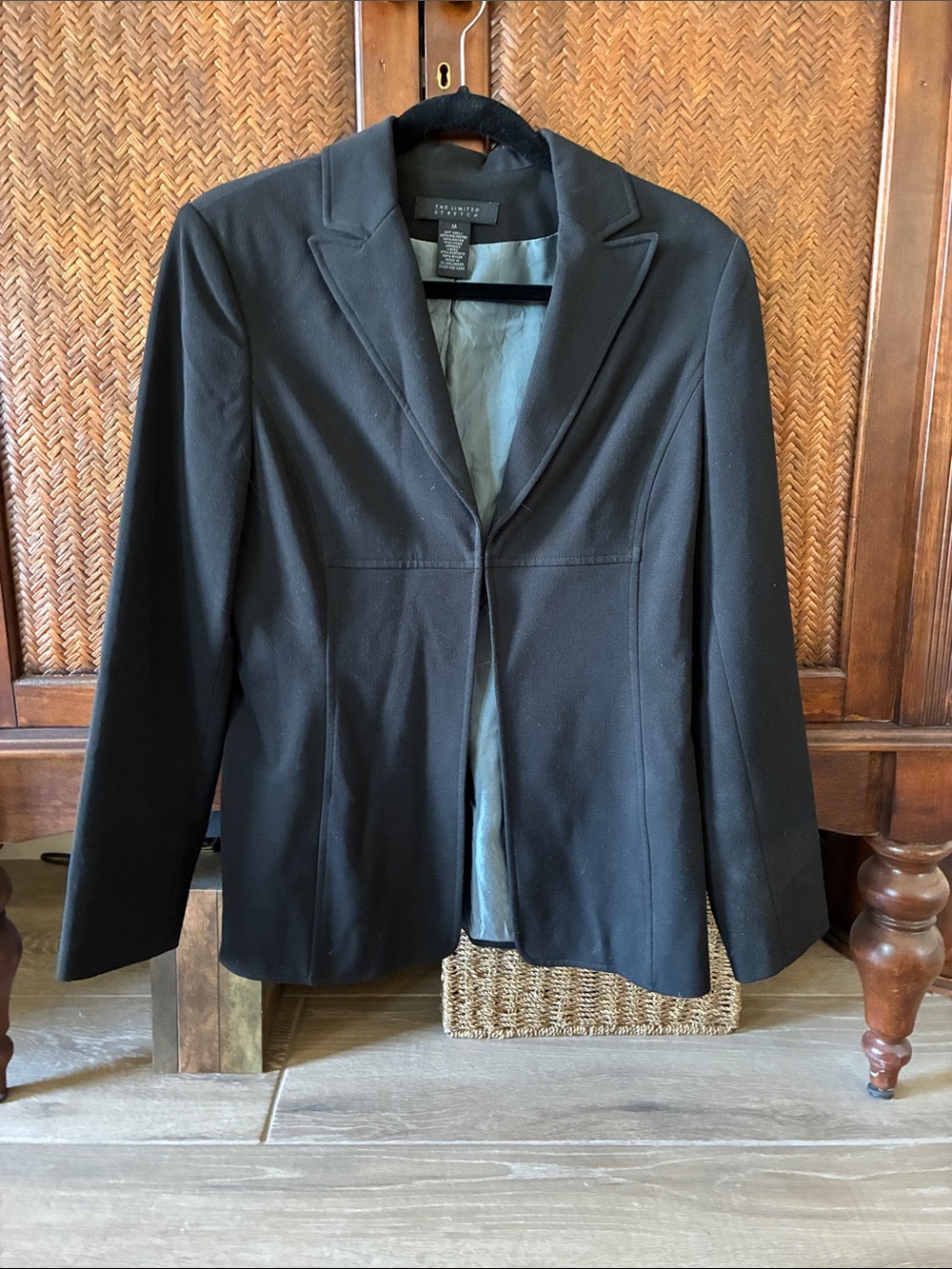 The Limited Stretch Black Women's Tailored Single-Button Blazer